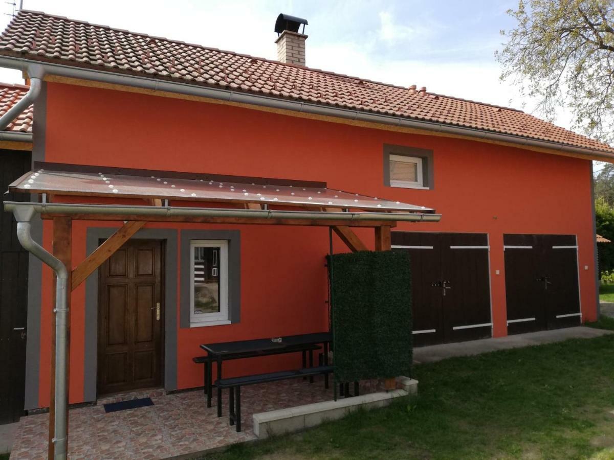 Chalupa Erika Dobšín Exteriör bild